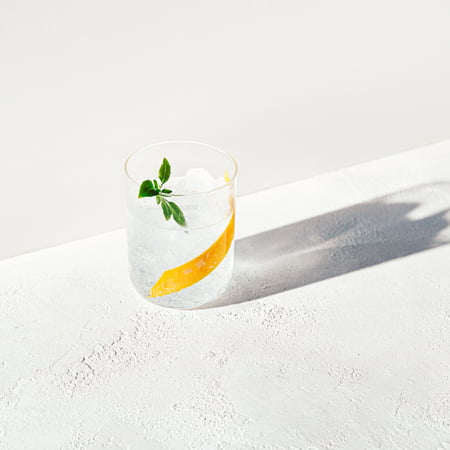 Nona June alcoholvrije Gin & Tonic - Amavine