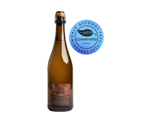 Een fles T-Vino Enjoy Jasmin Sparkling, een verrassende alcoholvrije drank met de commended medaille van The World Alcohol-Free Awards.