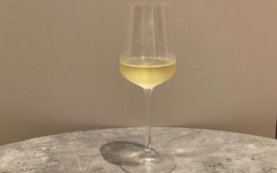 Hoeveel glazen gaan er uit een fles wijn? Ontdek hier de verrassende waarheid